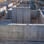 Valderci Malagosini Machado apresenta testes simples para garantir a qualidade dos blocos de concreto.